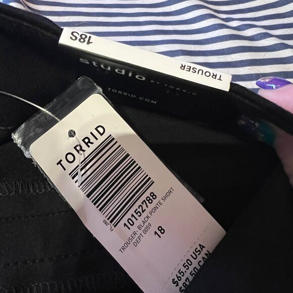 BNWT Torrid Studio Trousers. Size 18S - Picture 6 of 6